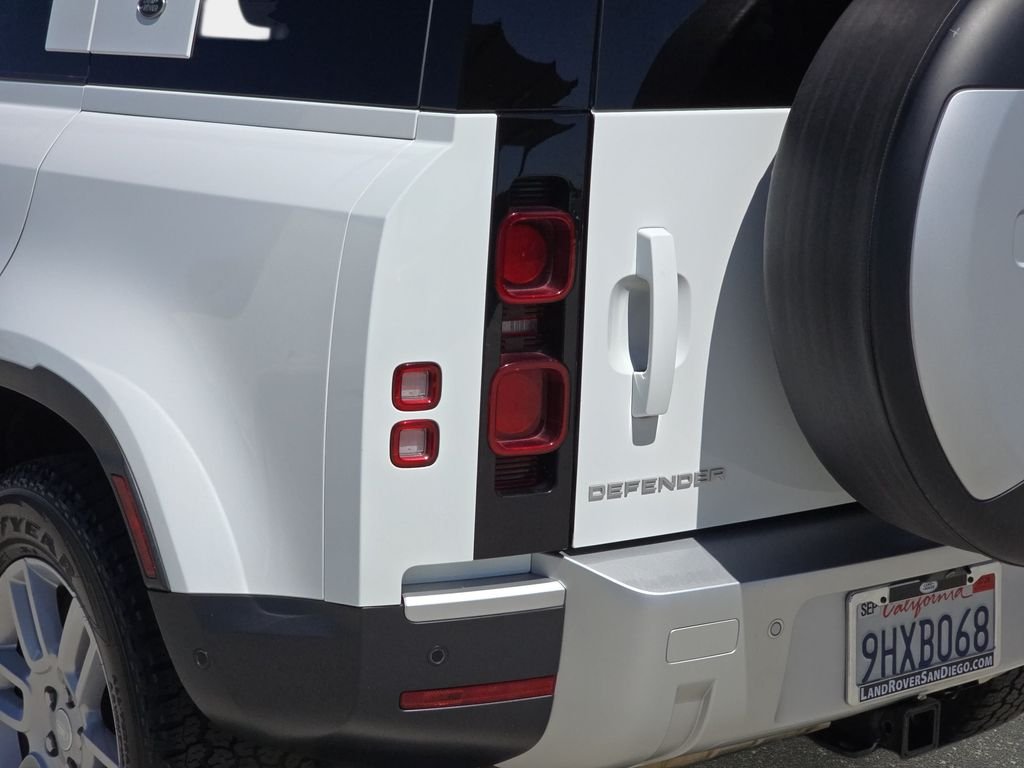 Certified Used 2023 White Land Rover S image 33