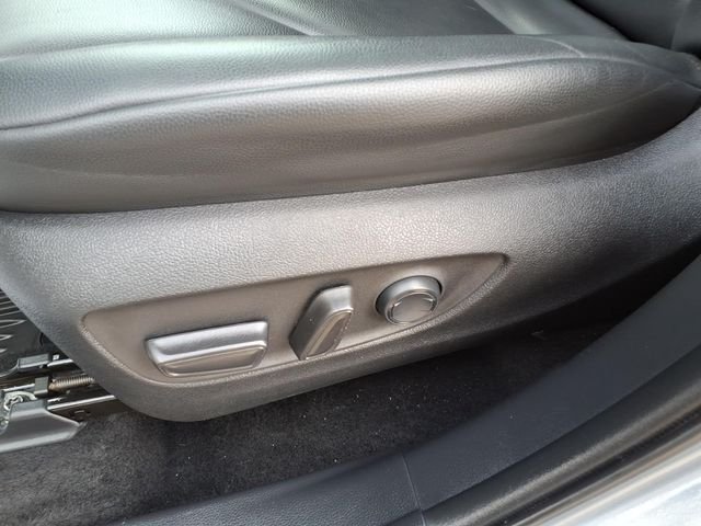 Used 2022  Toyota XLE image 16