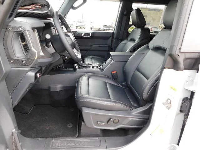 New 2026 Avalanche Gray Ford Badlands® image 53