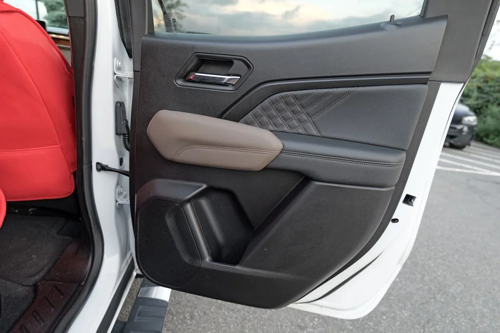 Used 2024 Summit White GMC Denali image 30