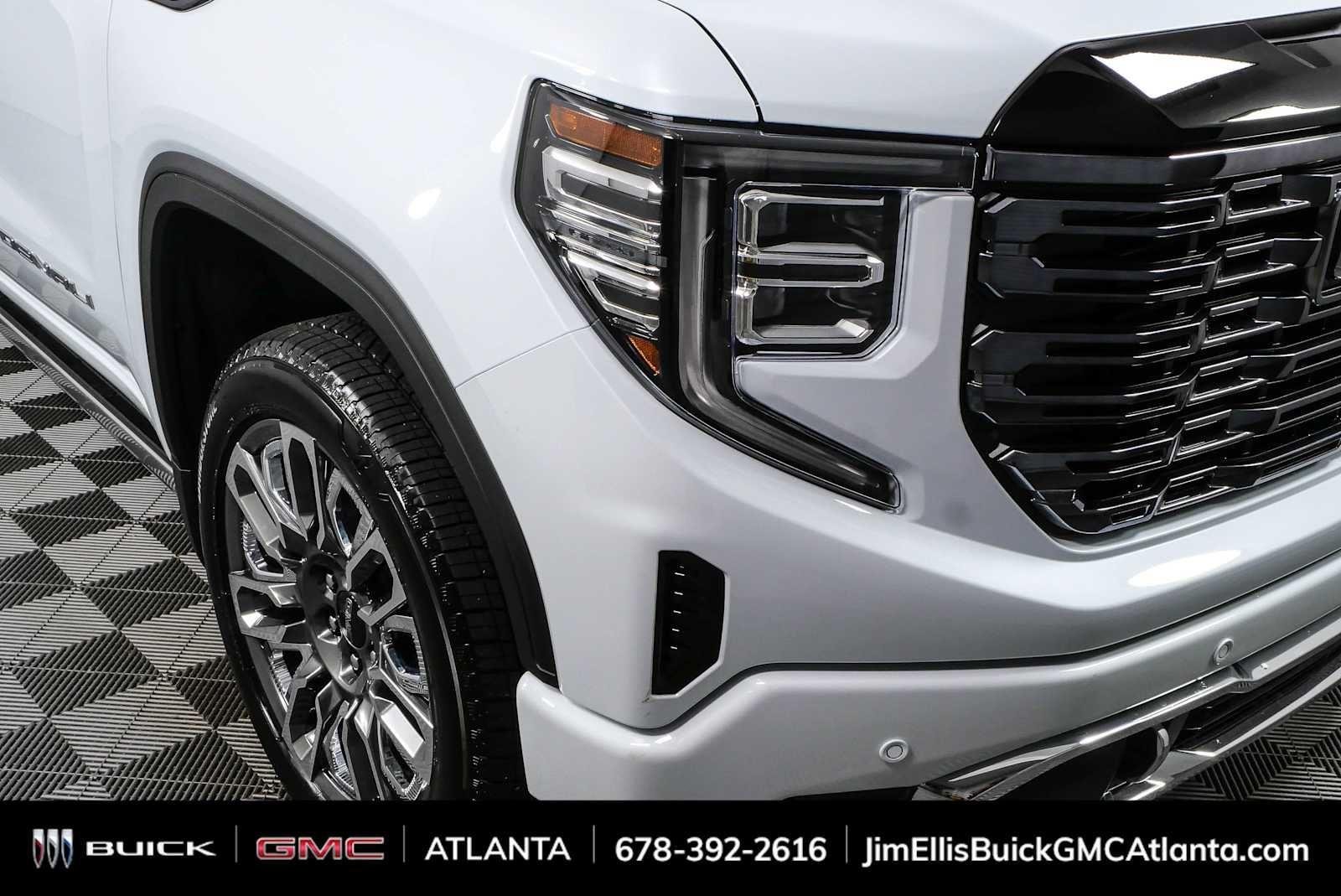 New 2026 Glacier White Tricoat GMC Denali Ultimate image 36