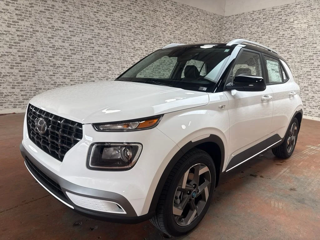 New 2026 Lunar White W/Black Roof Hyundai SEL image 3