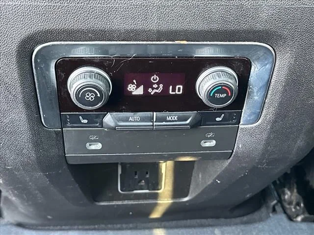Used 2021 White Chevrolet Premier image 18