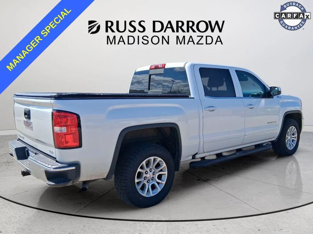 Used 2017 White GMC SLE image 5
