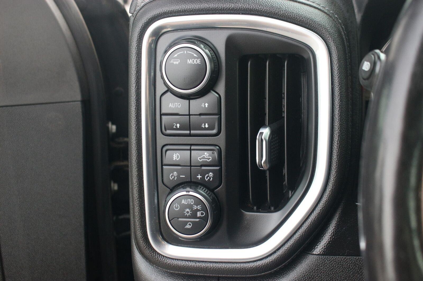 Used 2020 BLACK Chevrolet High Country image 35