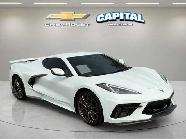 Used 2025 White Chevrolet Stingray image 8