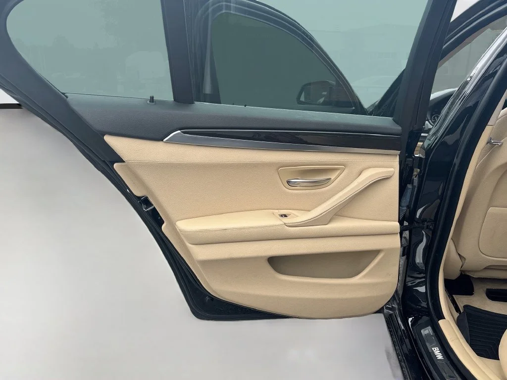 Used 2015 Black BMW 528i xDrive image 24