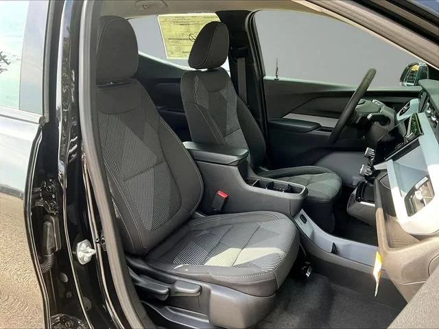 New 2027 Mosaic Black Metallic Chevrolet LT image 11