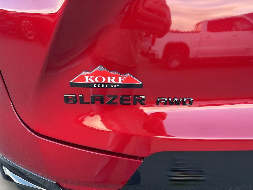 Used 2024 VOLCANIC RED TINCOAT Chevrolet RS image 9