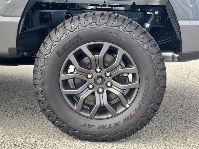 New 2026 Gray Metallic Ford Tremor image 8