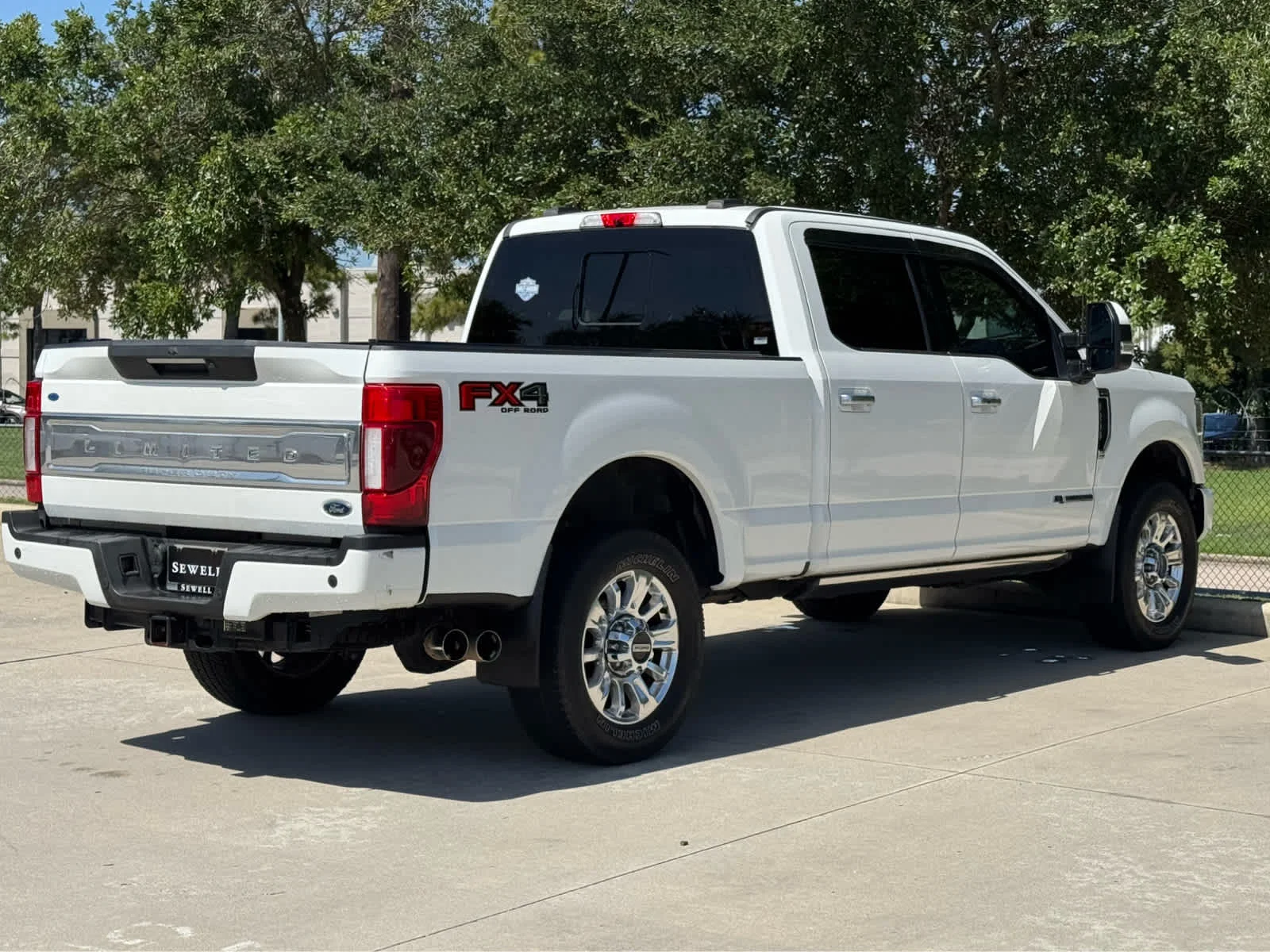 Used 2021 Star White Metallic Tri-Coat Ford Limited image 5