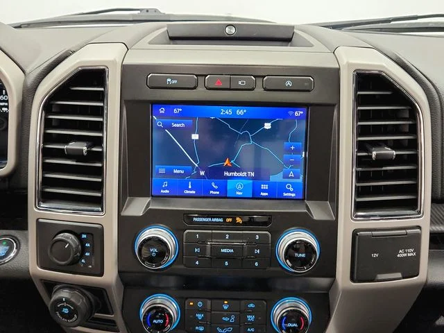 Used 2020 Black Ford Lariat image 25