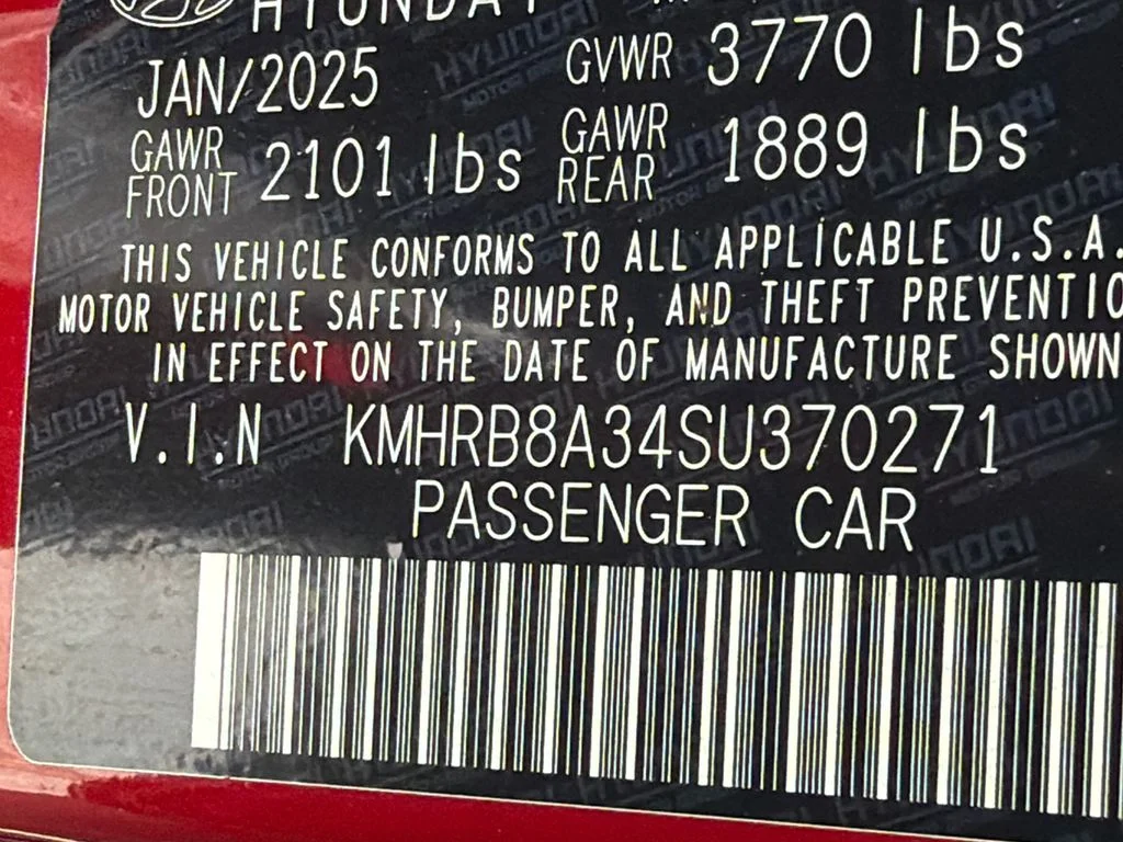 Used 2025 Red Hyundai SE image 31