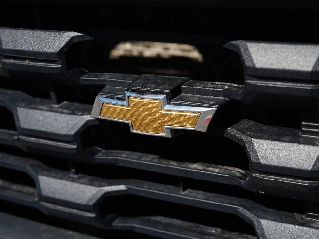 Used 2020 Summit White Chevrolet Work Truck image 8