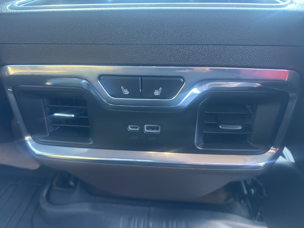 Used 2025 Sterling Metallic GMC Denali image 19
