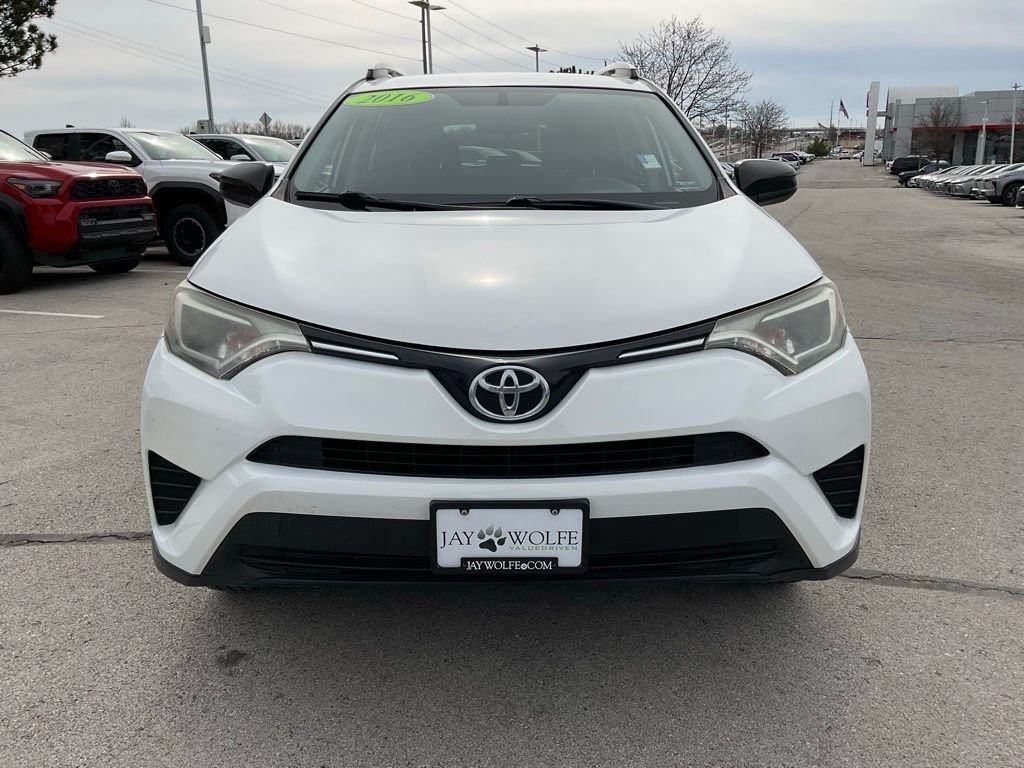 Used 2016 Toyota RAV4 LE with VIN JTMBFREV5GD197413 for sale in Kansas City