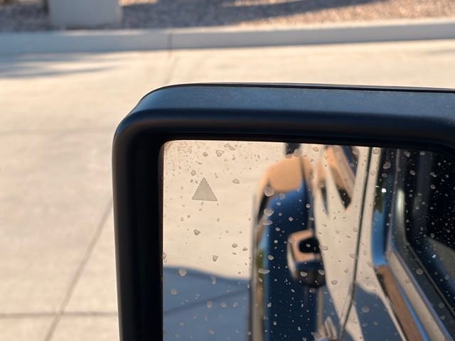 Used 2022 Black Jeep Overland image 21