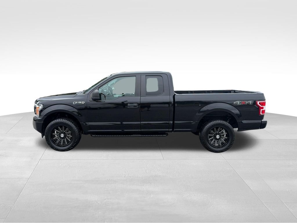 Used 2020 Black Metallic Ford XL image 3