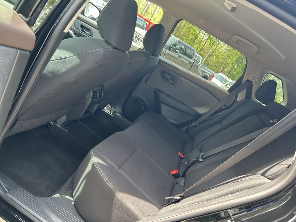 Used 2023 Black Nissan S image 25
