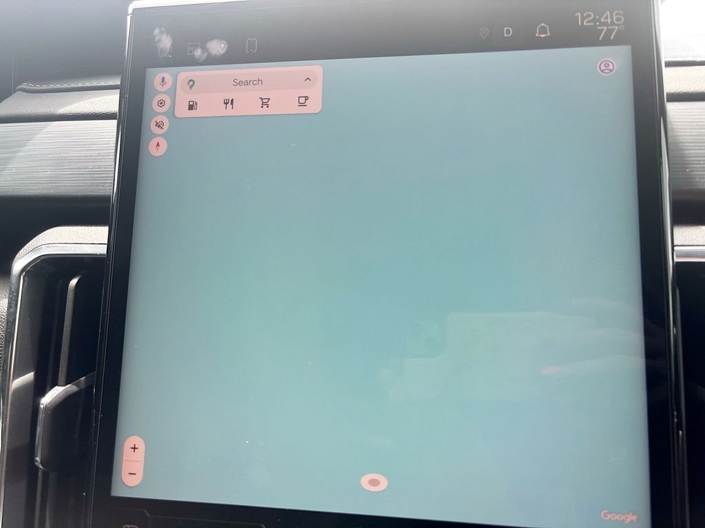 Used 2025 Summit White GMC Elevation image 30