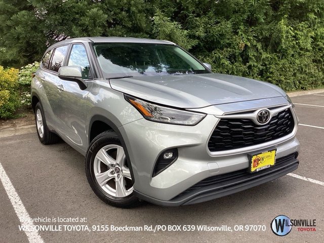 2023 Toyota Highlander LE