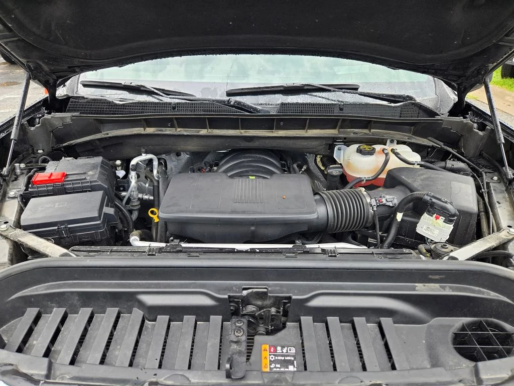 Used 2025 Black GMC Denali image 34