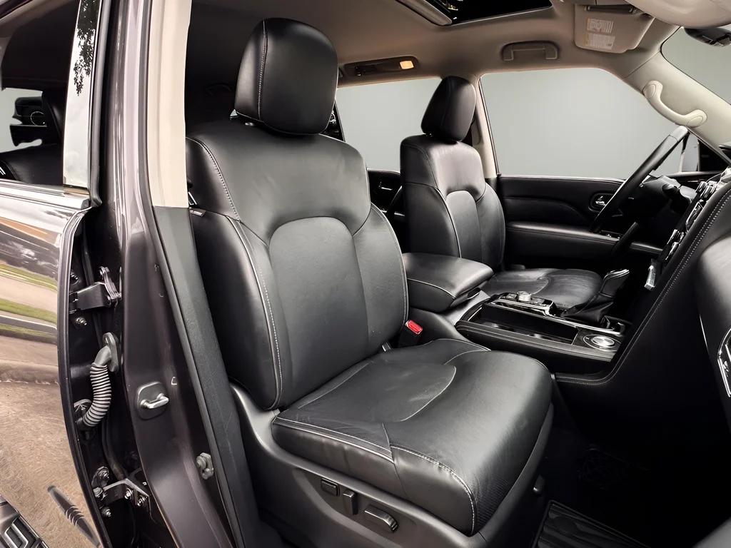 Used 2022 Gray INFINITI LUXE image 22