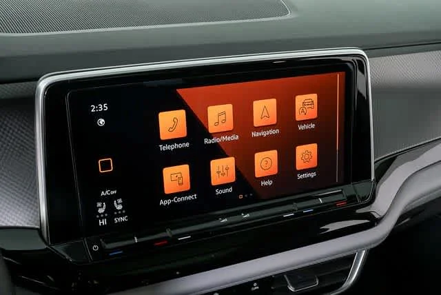 New 2026 Opal White Pearl Volkswagen 2.0T Peak Edition image 14