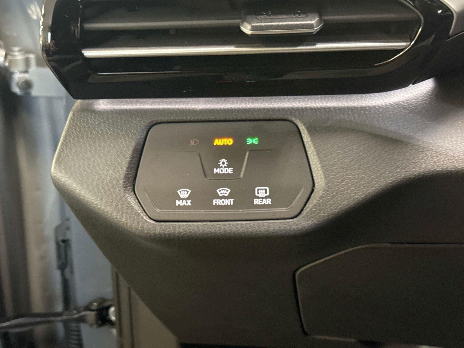 2025 Volkswagen ID.4 PRO - Photo 31