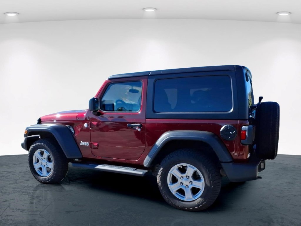 Used 2021 Red Jeep Sport S image 19