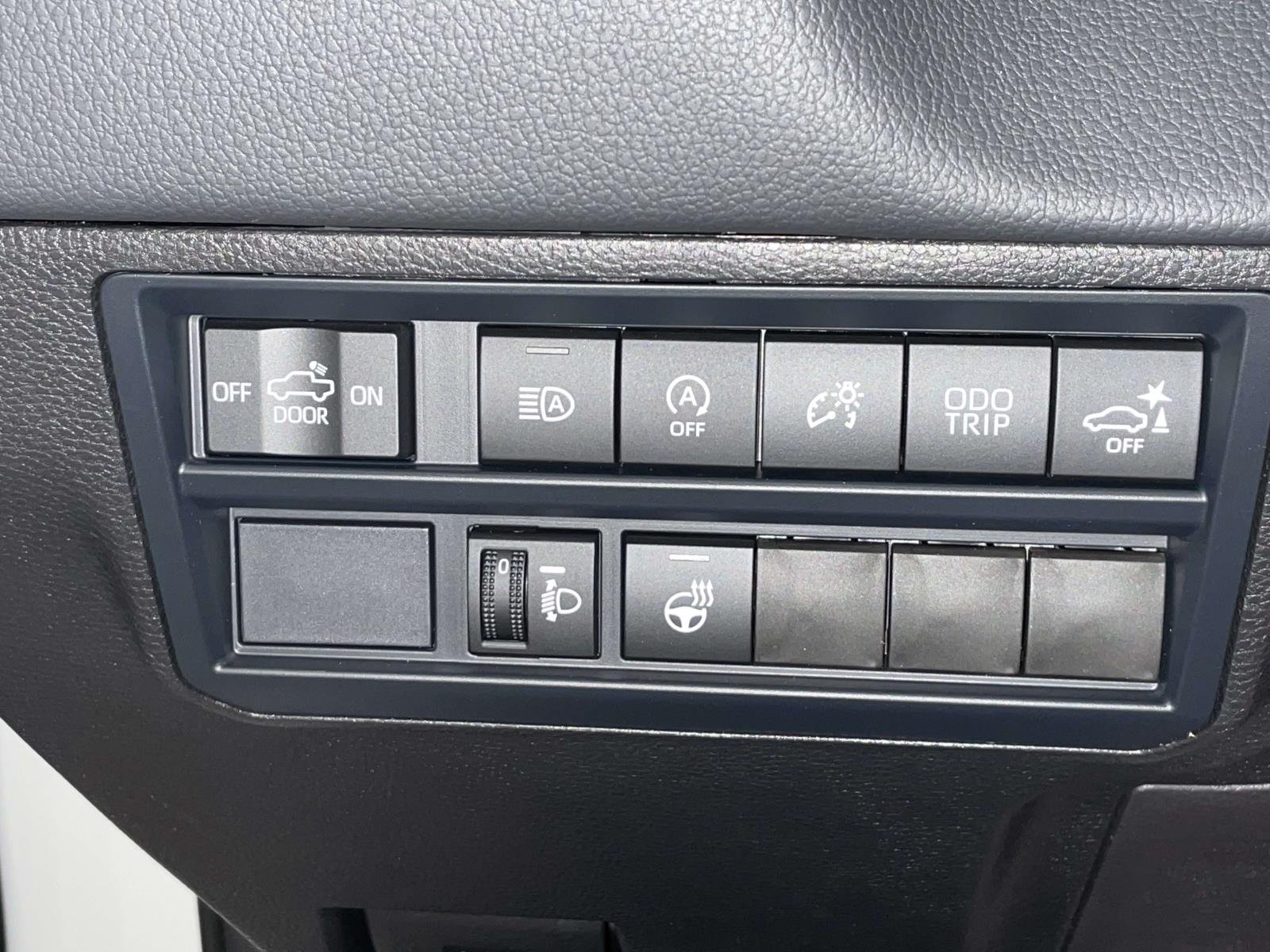 2026 Toyota Tundra Limited - Photo 15