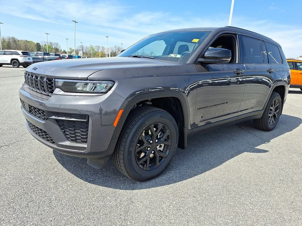 New 2026 Gray Jeep Altitude image 2