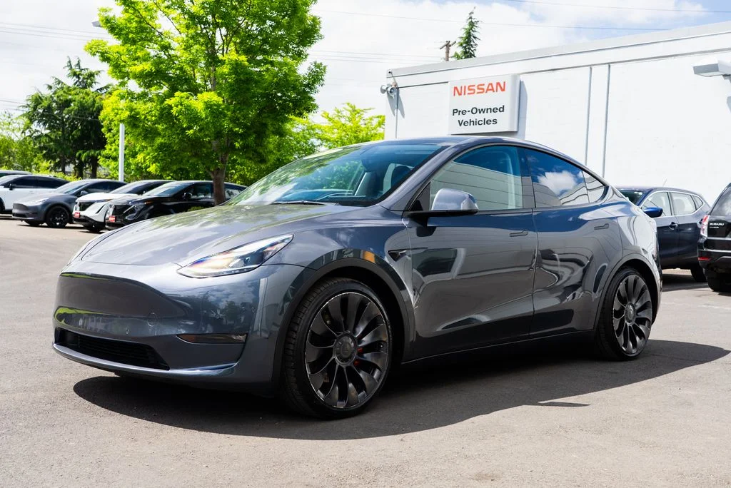 Used 2022 Gray Tesla Performance image 3