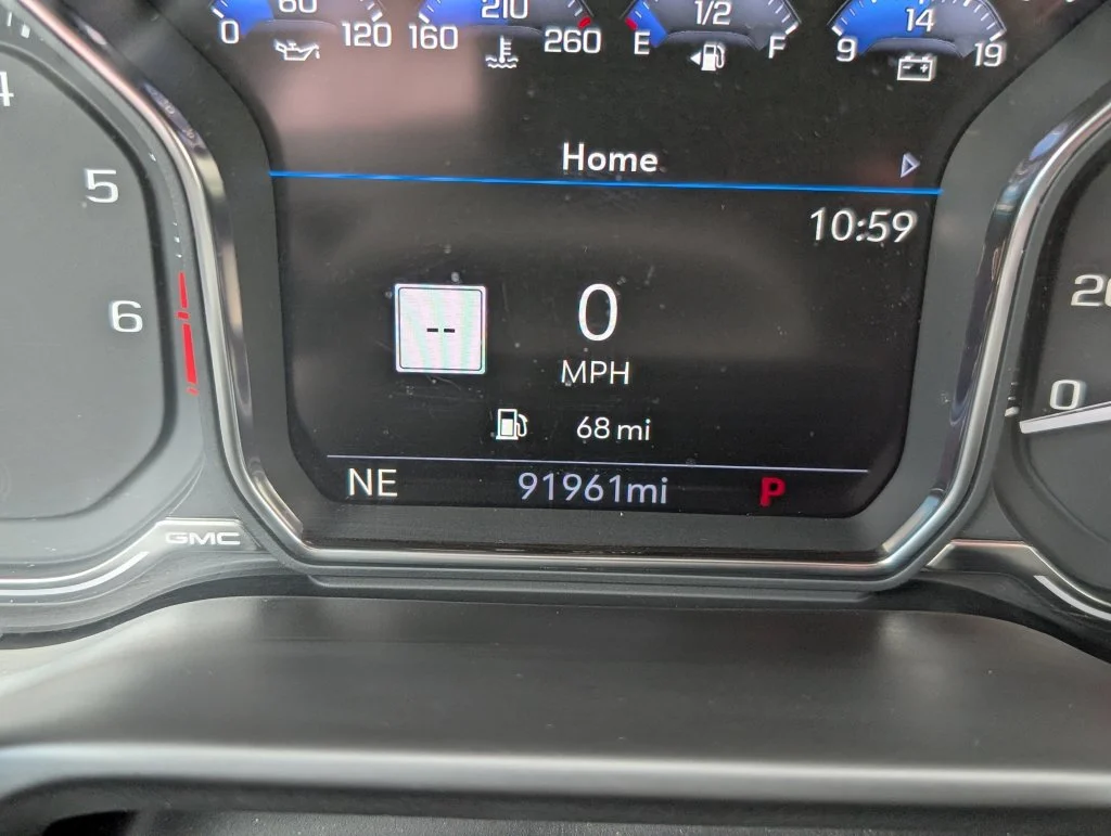 Used 2020 Gray GMC Denali image 23