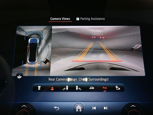 Used 2024  Mercedes-Benz Base image 32
