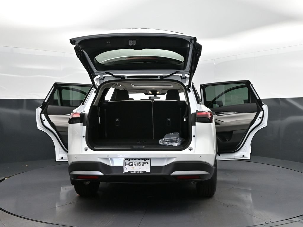 Certified Used 2026 White INFINITI PURE image 52