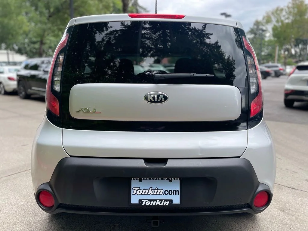 Used 2016 Bright Silver Kia Base image 5