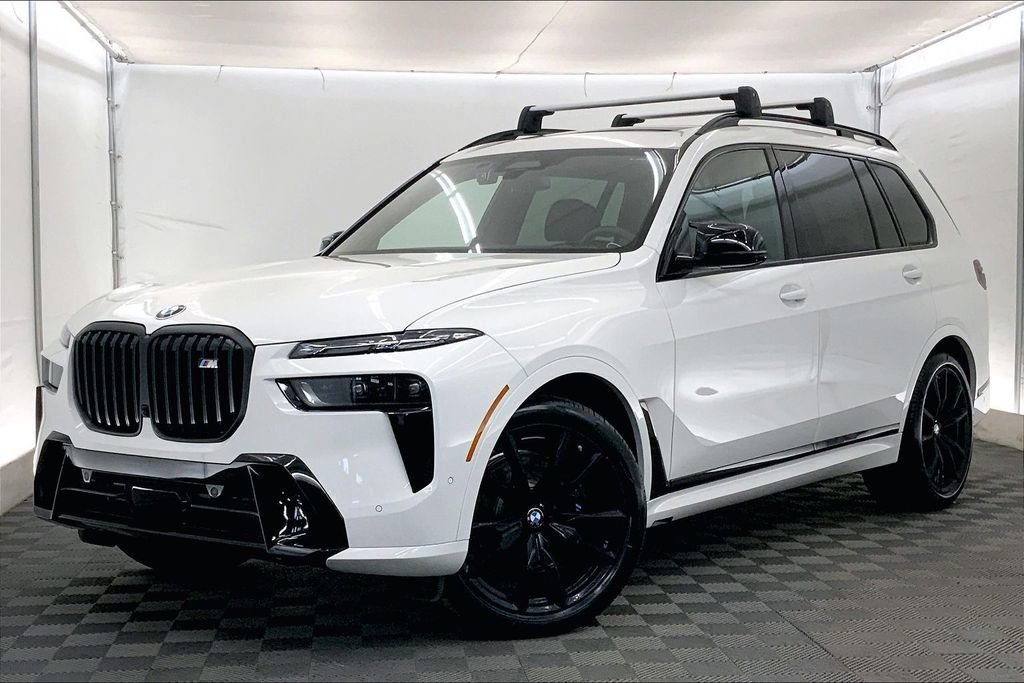 2026 BMW X7 M60i's photo