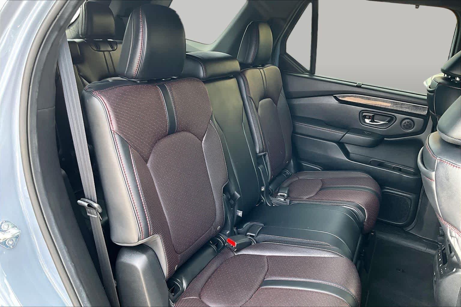 Used 2025 Sonic Gray Pearl Honda Black Edition image 19