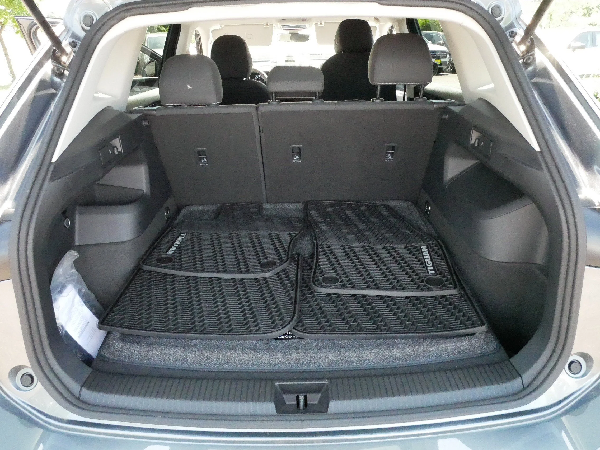 Certified Used 2025 Platinum Gray Metallic Volkswagen S image 18