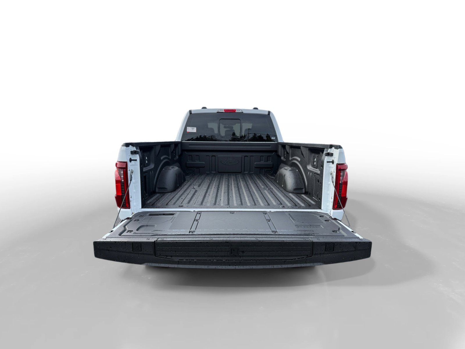 New 2026 Oxford White Ford XLT image 17