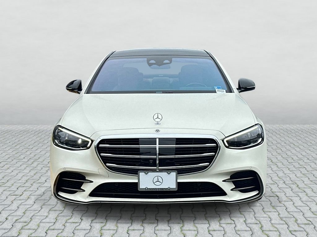 Certified Used 2023  Mercedes-Benz S 580 image 2