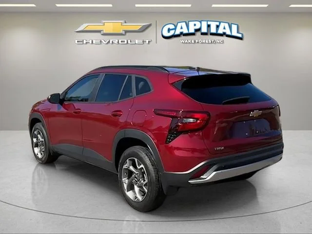 Used 2025 Crimson Metallic Chevrolet LT image 3