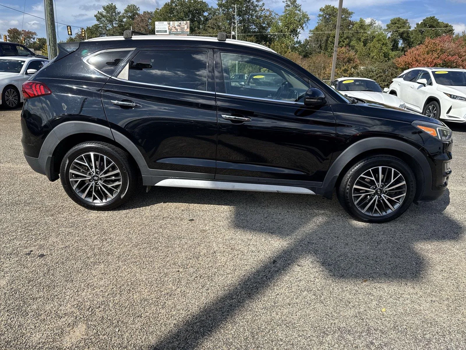 Used 2020 Black Noir Pearl Hyundai Limited image 21