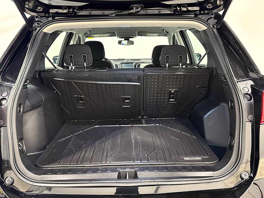 Used 2018 Black Chevrolet LS image 5