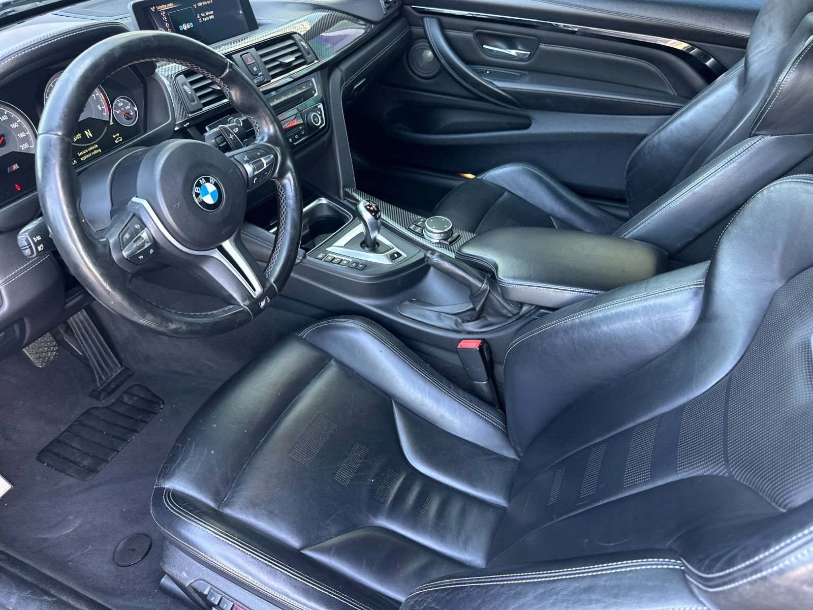 Used 2015 Black Sapphire Metallic BMW Base image 9