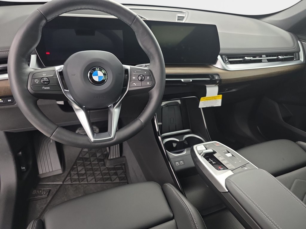 New 2026 Space Silver Metallic BMW xDrive28i image 16