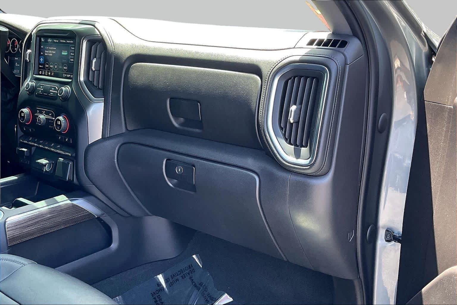 Used 2021 SATIN STEEL METALLIC Chevrolet LT Trail Boss image 16