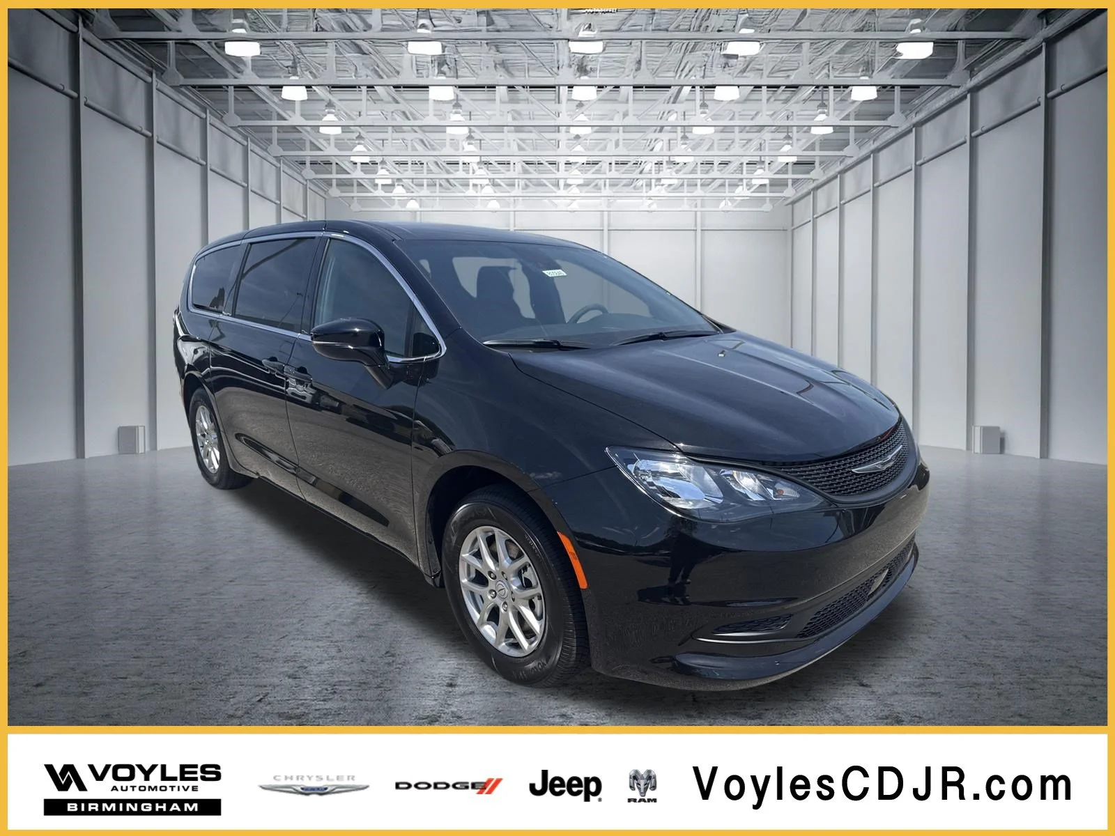 2026 Chrysler Voyager LX's photo