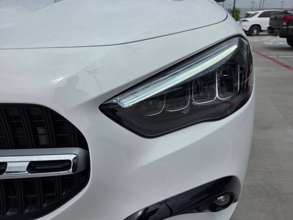New 2026 Polar White Mercedes-Benz GLA 250 image 38